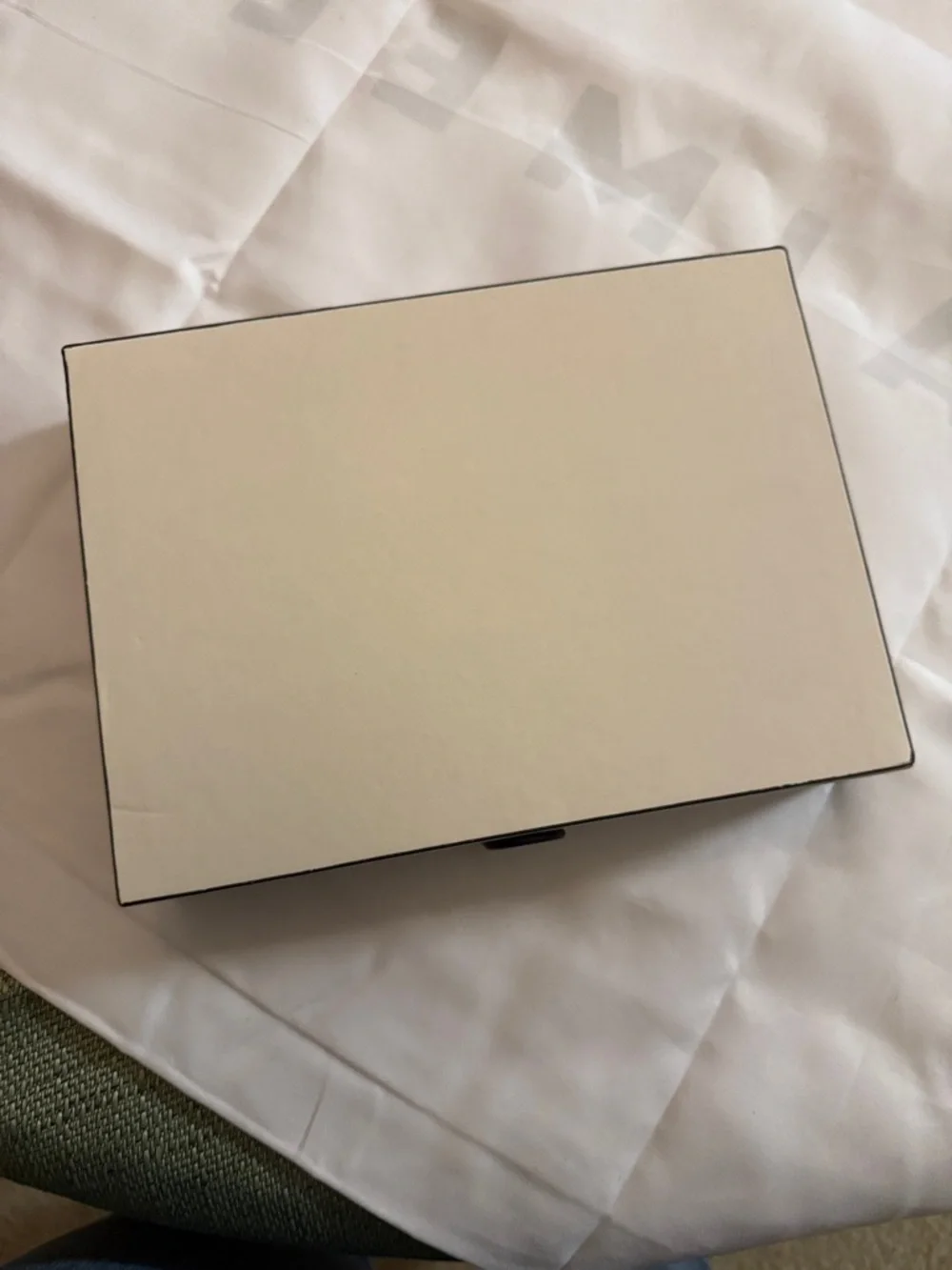 RADLEY LONDON Cream Jewelry Organizer Box - Picture 4 of 4